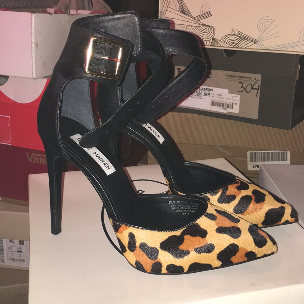 Leopard shoes